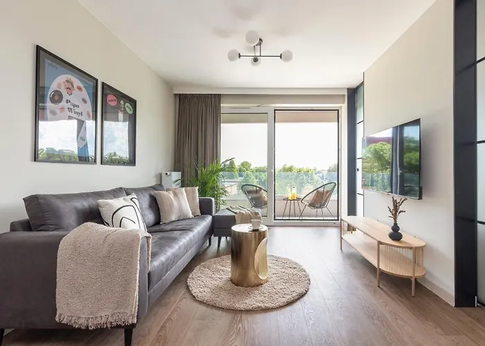 River Side Residence 3/18