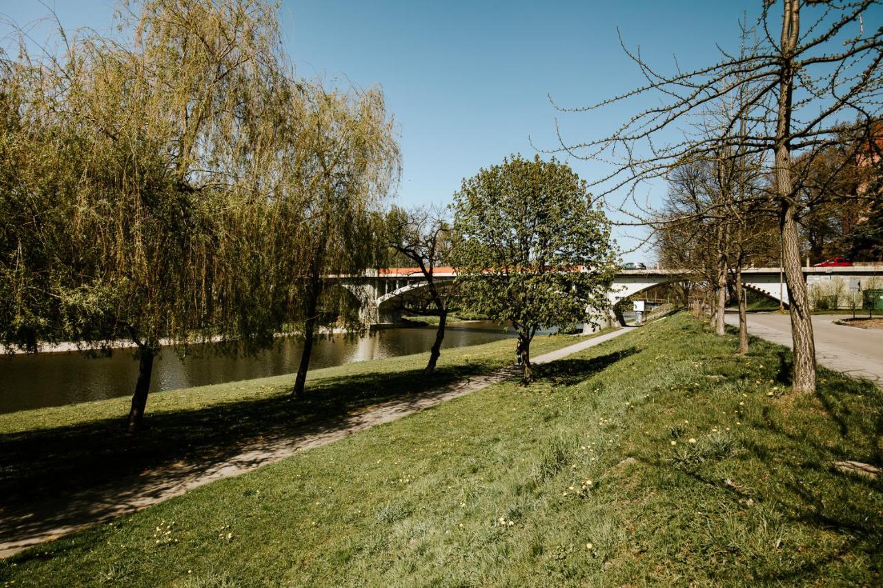 River Side 3/18 Apartament